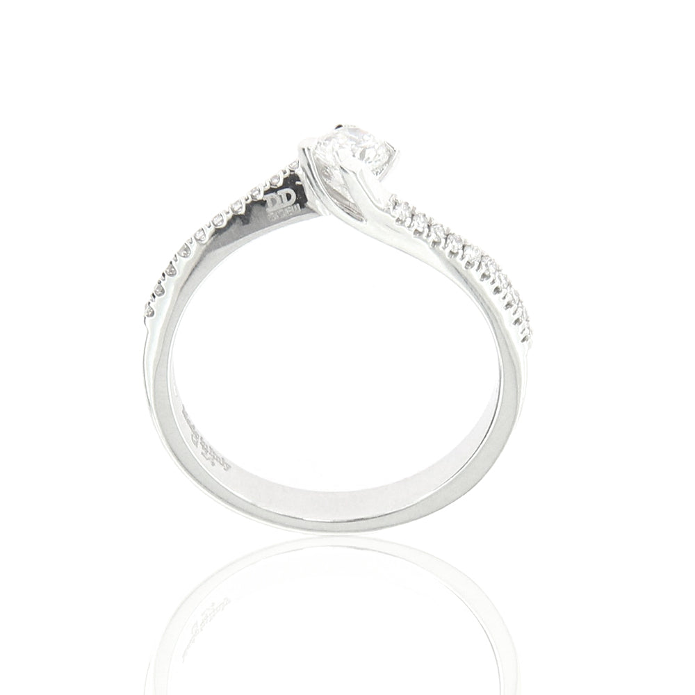 Anello Solitario Oro Bianco con Diamanti Davite & Delucchi
