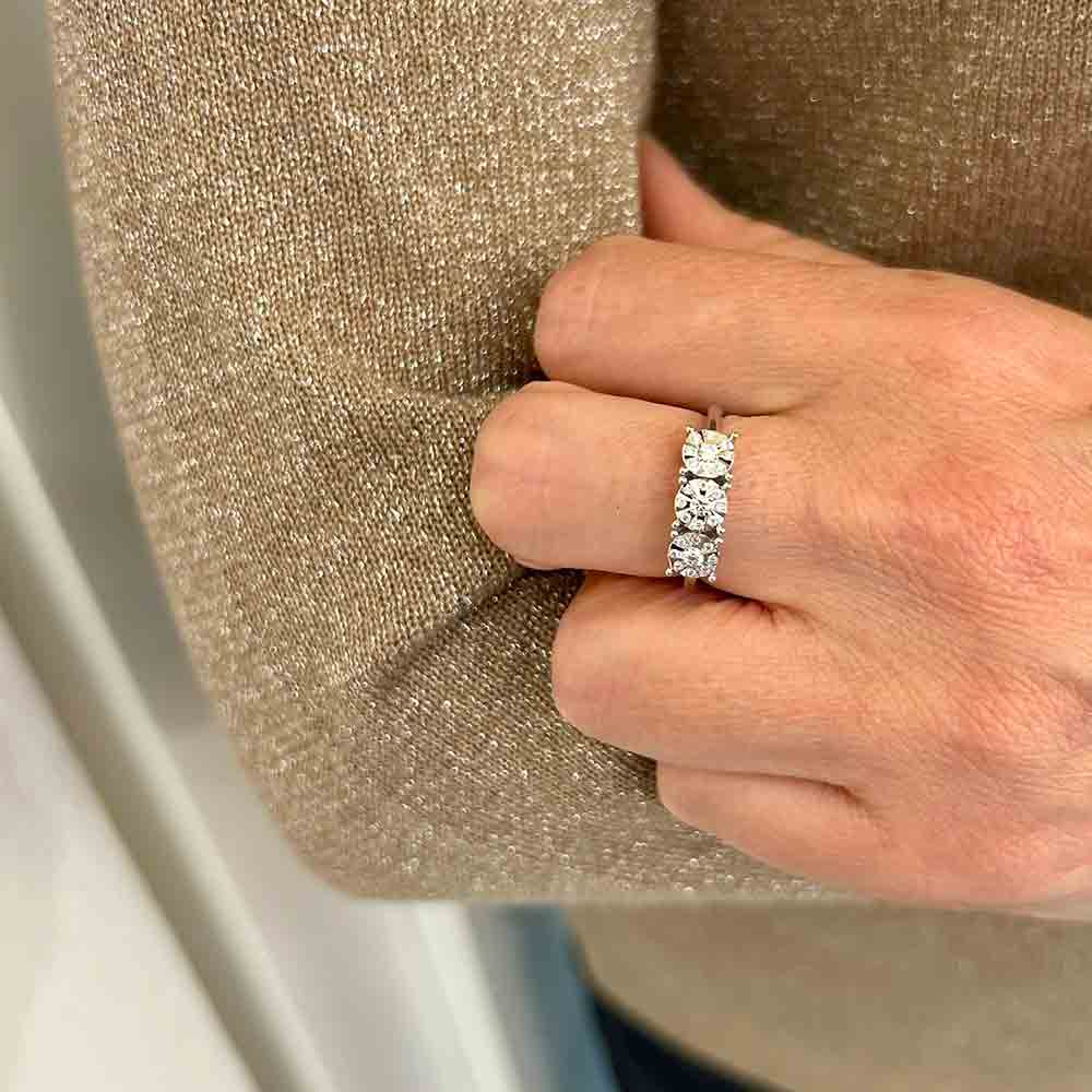 Anello Trilogy Multipietra in Oro Bianco e Diamanti Davite & Delucchi