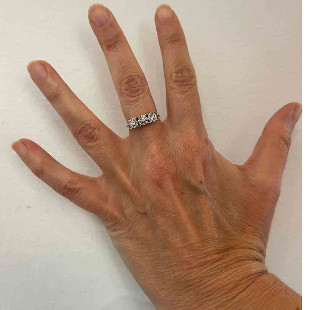 Anello Trilogy Multipietra in Oro Bianco e Diamanti Davite & Delucchi