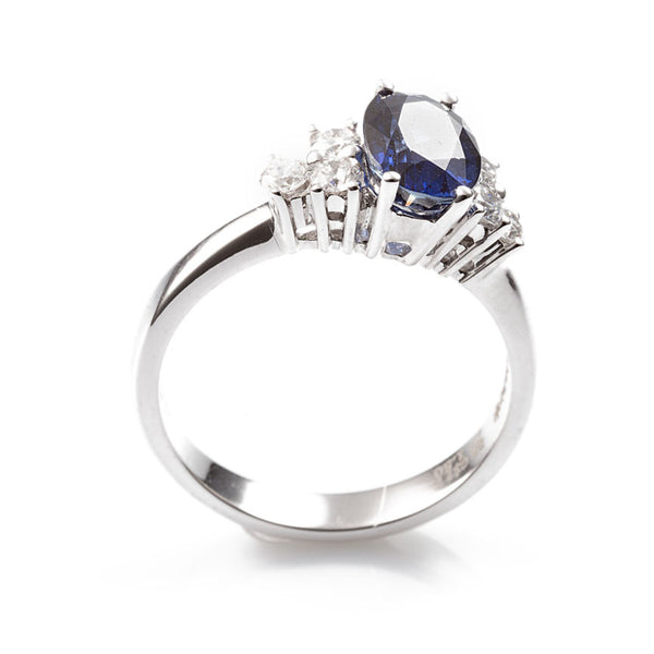Anello Neelam Con Zaffiro Blu Originale 9 Ratti (8 Carati) In Panchdhatu Placcato Oro - Regolabile Per Uomo E Donna Con Certificato