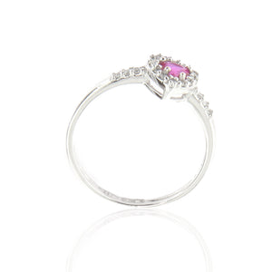 Anello Donna Cuore in Oro Bianco con Zirconi e Rubino Sintetico